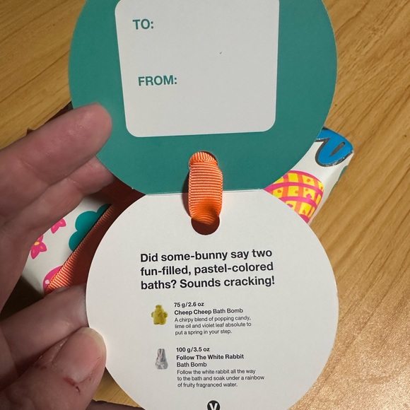NWT Lush Pastel Bunny Gift Box w/ Bath Bomb Combo - Picture 3 of 4